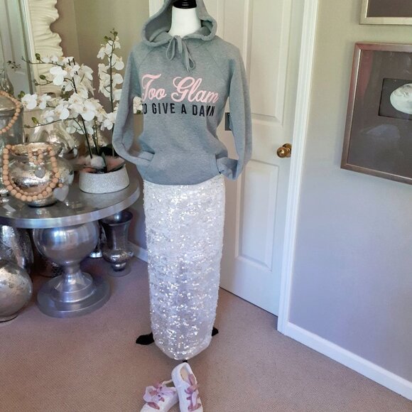 NWT Ardene grey “Too Glam" graphic print hooded sweatshirt, S - Picture 4 of 11